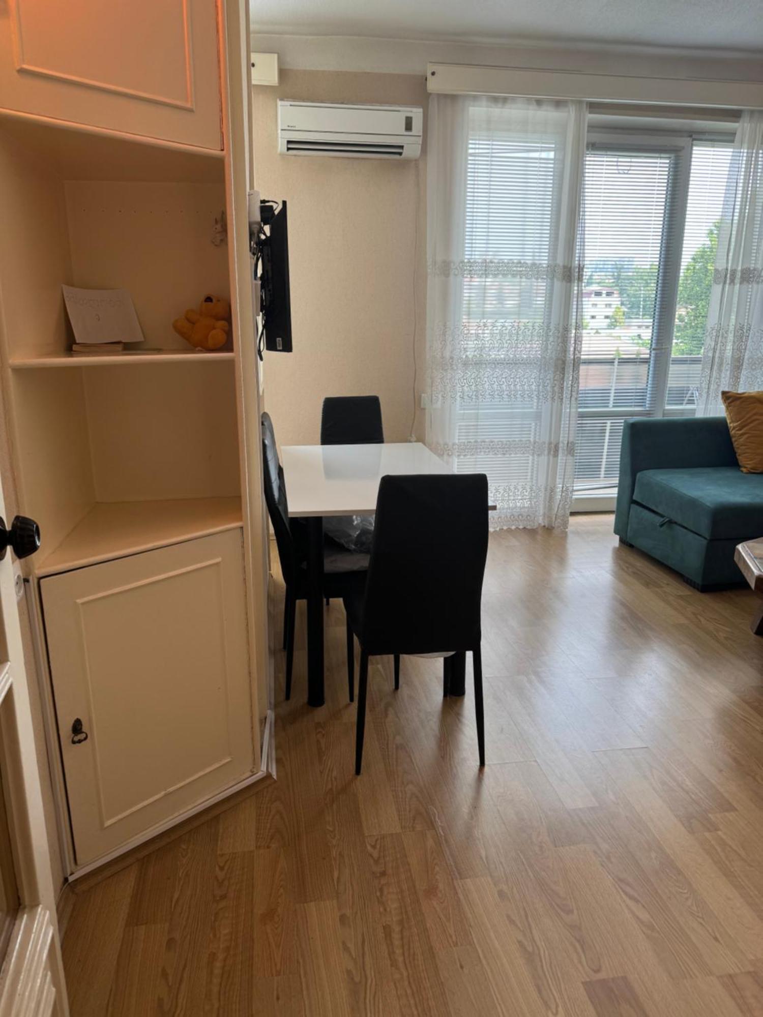 טביליסי Cozy Apartment With Balcony מראה חיצוני תמונה